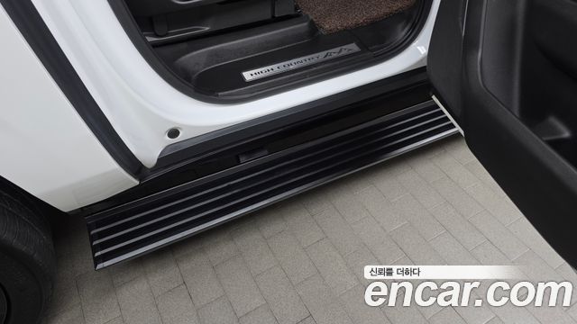 Chevrolet Surburban 2021 — photo 35