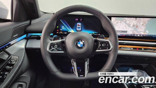 BMW 5-Series 2025 — photo 18