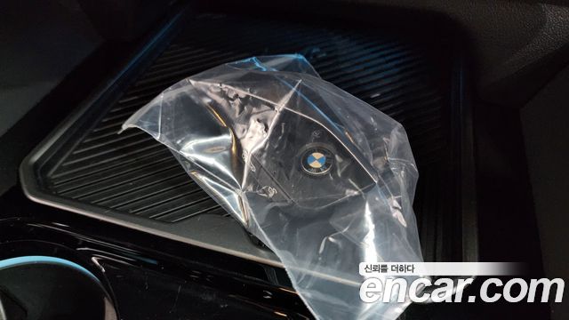 BMW 5-Series 2025 — photo 30