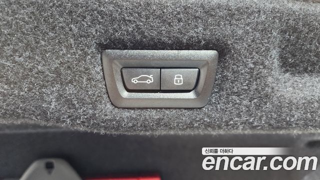BMW 5-Series 2025 — photo 34