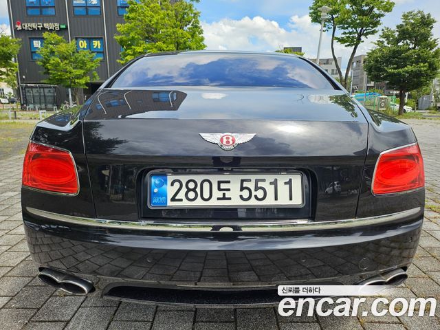 Bentley Flying Spur 2015 — photo 4