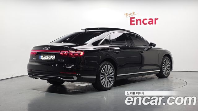 Audi A8 2023 — photo 2