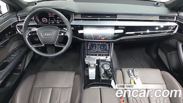 Audi A8 2023 — photo 10