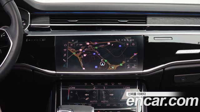 Audi A8 2023 — photo 20