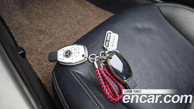 Mercedes-Benz SLK-Class 2012 — photo 20