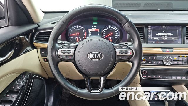 Kia K7 2017 — photo 19