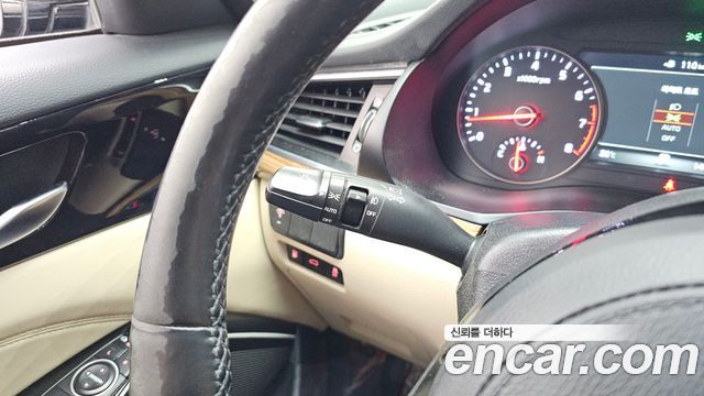 Kia K7 2017 — photo 22