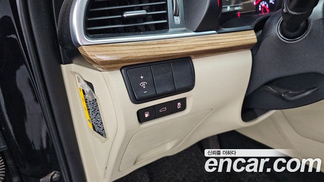 Kia K7 2017 — photo 26
