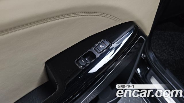 Kia K7 2017 — photo 27