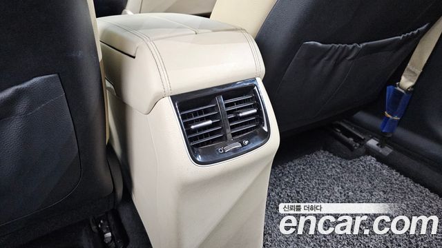 Kia K7 2017 — photo 28
