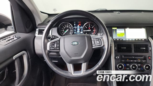 Land Rover Discovery Sport 2018 — photo 20