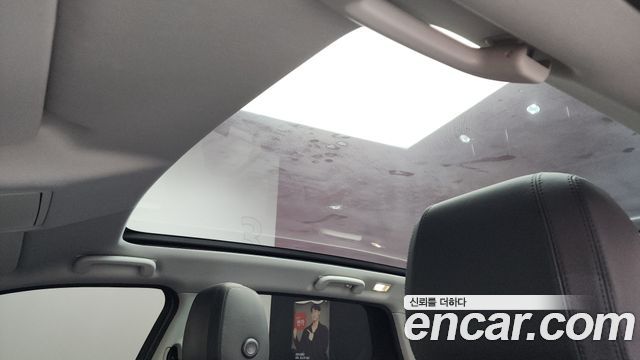 Land Rover Discovery Sport 2018 — photo 25