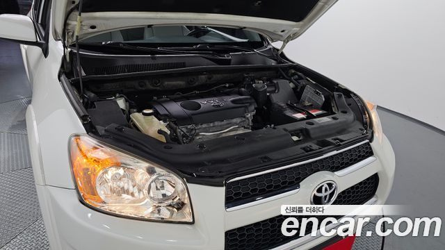Toyota RAV4 2011 — photo 6