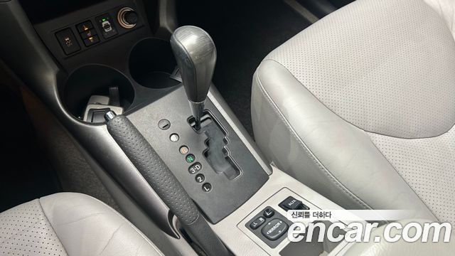 Toyota RAV4 2011 — photo 9