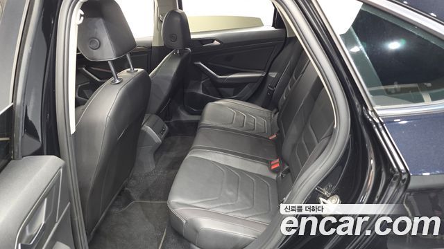 Volkswagen Jetta 2021 — photo 17