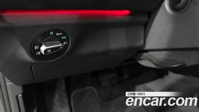 Volkswagen Jetta 2021 — photo 26