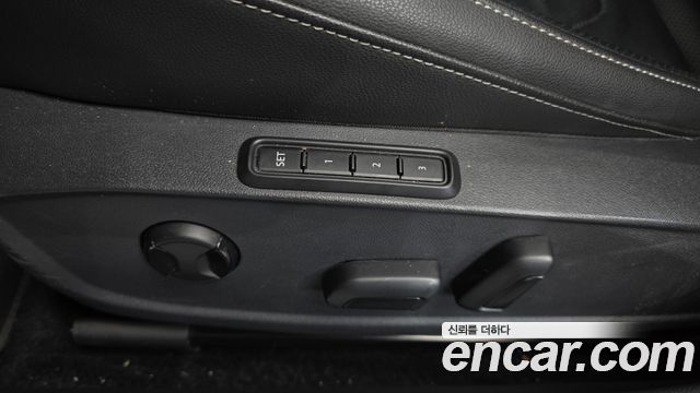 Volkswagen Jetta 2021 — photo 30