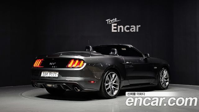 Ford Mustang 2017 — photo 2