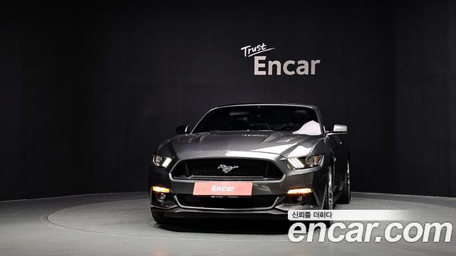 Ford Mustang 2017 — photo 3