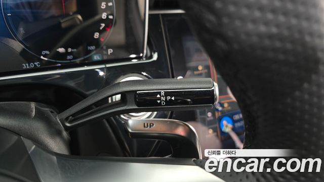 Mercedes-Benz E-Class 2026 — photo 12