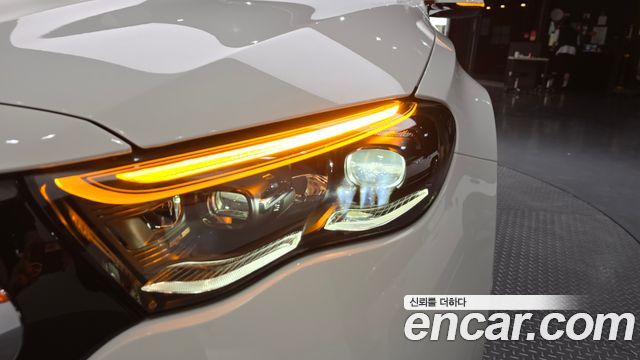 Mercedes-Benz E-Class 2026 — photo 8