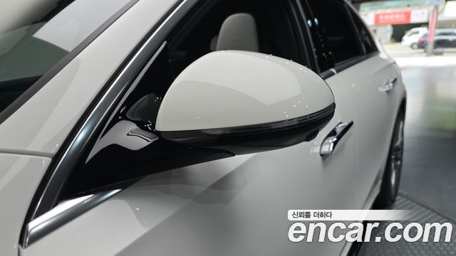 Mercedes-Benz E-Class 2026 — photo 31