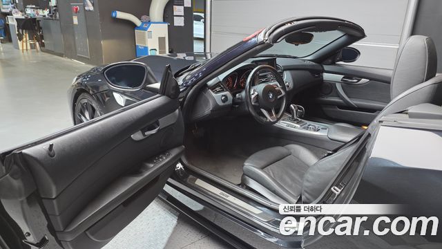 BMW Z4 2009 — photo 10