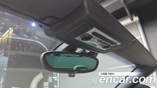 BMW Z4 2009 — photo 18