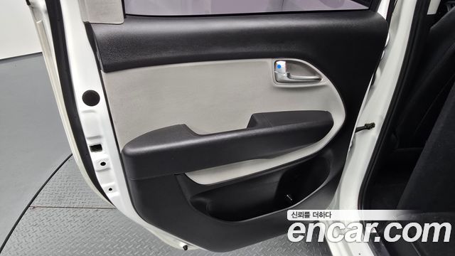 Kia RAY 2022 — photo 15