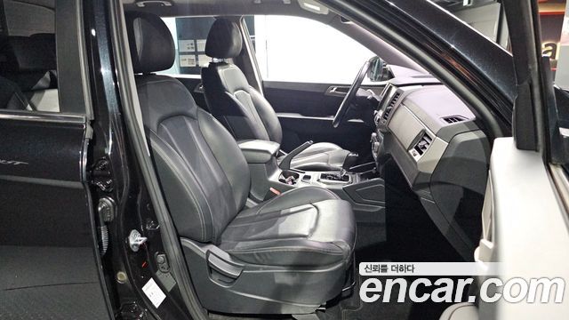KG Mobility Rexton 2018 — photo 18