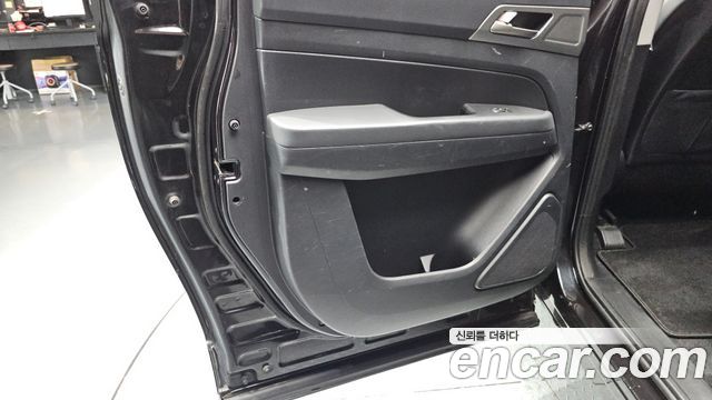 KG Mobility Rexton 2018 — photo 15