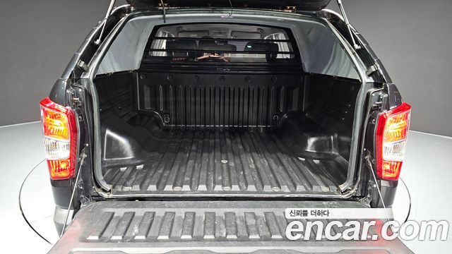 KG Mobility Rexton 2018 — photo 31