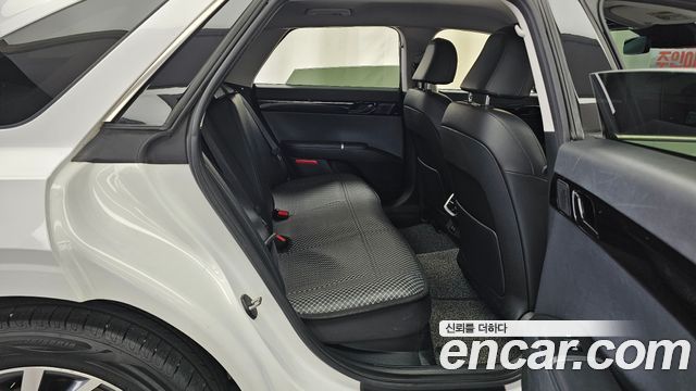 Hyundai Grandeur 2023 — photo 17