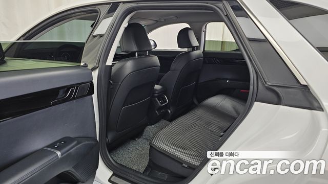 Hyundai Grandeur 2023 — photo 22