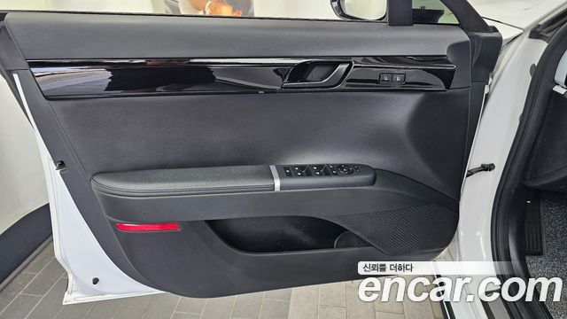 Hyundai Grandeur 2023 — photo 14
