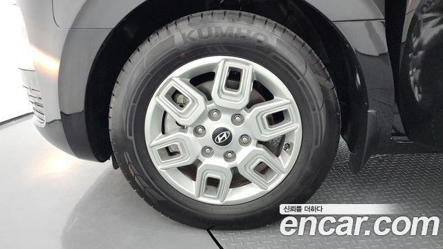 Hyundai Staria 2025 — photo 5