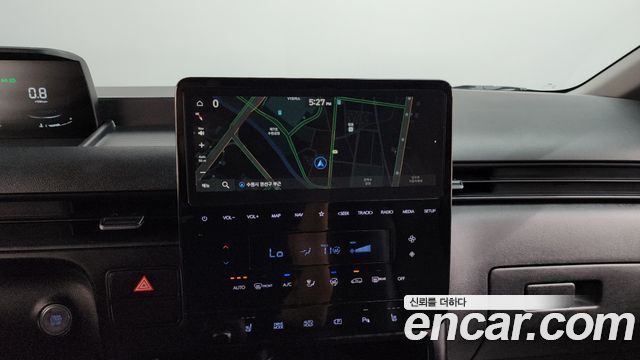 Hyundai Staria 2025 — photo 12