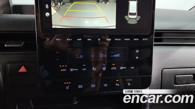 Hyundai Staria 2025 — photo 14
