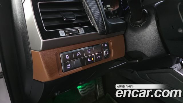 KG Mobility Rexton 2019 — photo 17