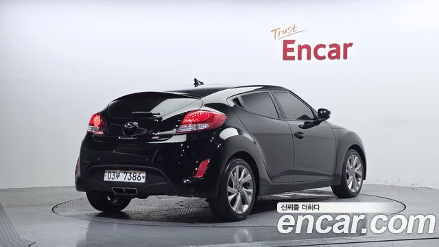 Hyundai Veloster 2017 — photo 2