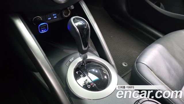 Hyundai Veloster 2017 — photo 9