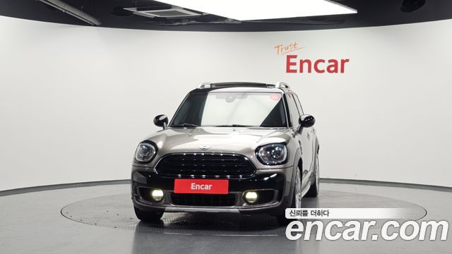 Mini Countryman 2019 — photo 3