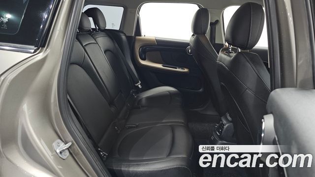 Mini Countryman 2019 — photo 12