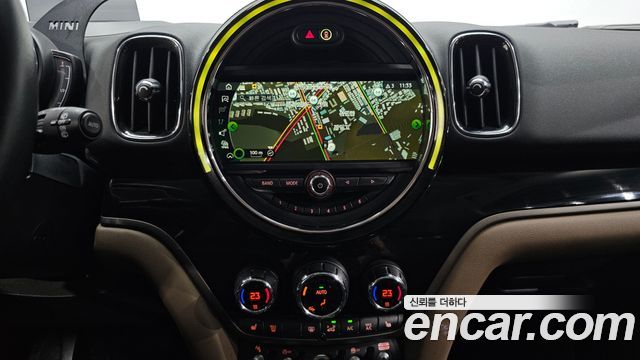 Mini Countryman 2019 — photo 14