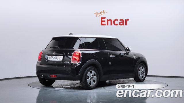 Mini Cooper 2020 — photo 2