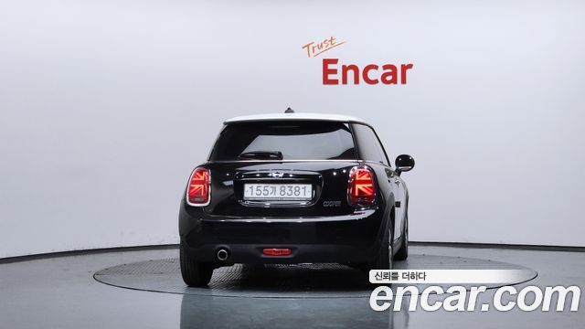 Mini Cooper 2020 — photo 4