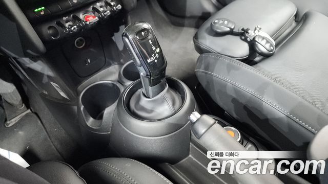 Mini Cooper 2020 — photo 12