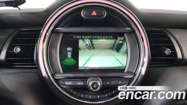 Mini Cooper 2020 — photo 20