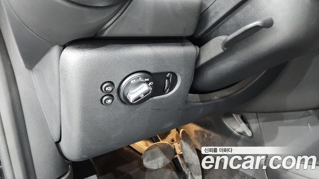 Mini Cooper 2020 — photo 28