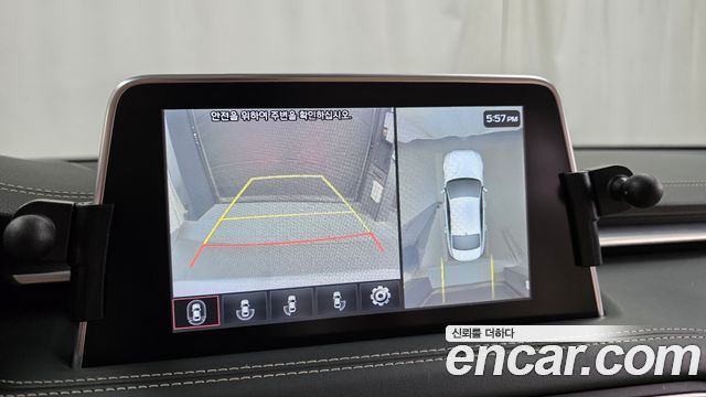 Genesis G70 2019 — photo 14